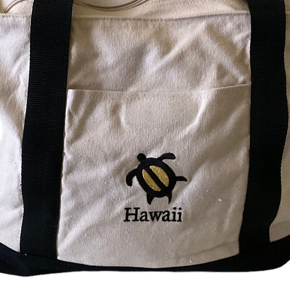 Tote Bag With Embroidered Turtle Double Zipper Close Outside Pocket - Picture 13 of 13